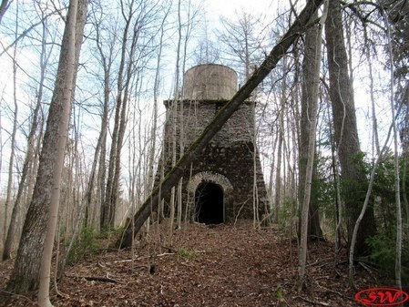 Склеп Остен-Сакенов в усадьбе Власово