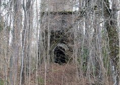 Склеп Остен-Сакенов в усадьбе Власово