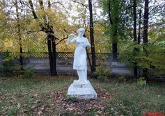 Девушка-Прядильщица