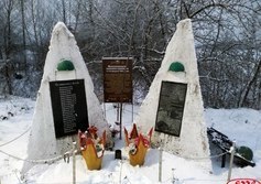 Памятник землякам и танковому сражению в д. Старые Смолеговицы