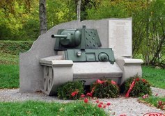 Памятник танкистам в пос. Беседа