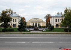  Здание манежа в Кингисеппе