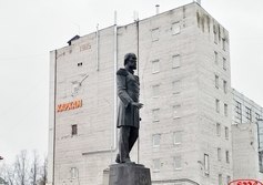 Памятник П.М. Обухову