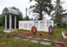 Воинский мемориал в Тайцах