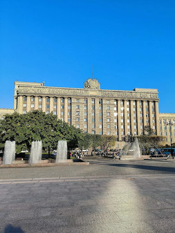 Дом Советов на Московской площади