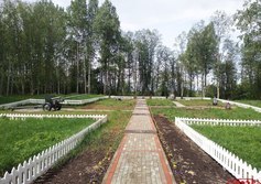 Братское кладбище пограничников и советских воинов