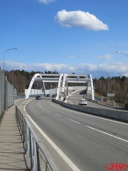 Автодорожный мост через реку Вуоксу в Лосево