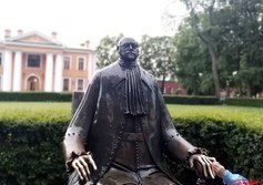 Памятник Петру I работы Шемякина