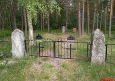 Памятник на могиле финских воинов в пос.Запорожское