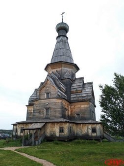 Церковь Успения Пресвятой Богородицы в Варзуге
