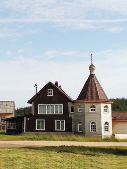 Церковь Сергия Радонежского в Варзуге