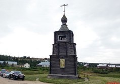 Колокольня Успенского храмового комплекса в Варзуге