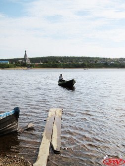 Лодочная переправа через Варзугу