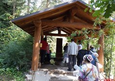 Святой источник у Казанского храма в Вырице