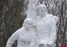 Братская могила советских воинов в Рождествено