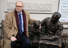 Памятник героям фильма «Собачье сердце»