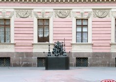 Памятник Павлу I в Михайловском замке