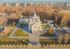 Храм Троицы Живоначальной на Октябрьской набережной