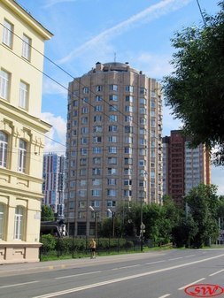 «Дом-стакан» на Седова, 58