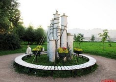 Композиция «Ткацкое ремесло» в саду Ткачей