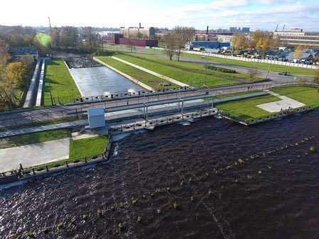 Охтинская плотина