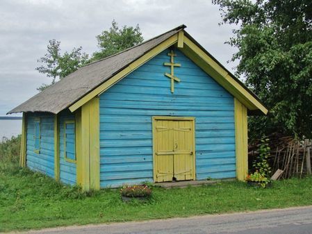 Часовня Тихвинской иконы Божией Матери в д. Хвалинская