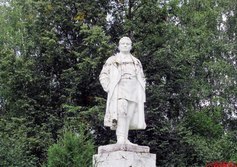Памятник С.М. Кирову в Вытегре