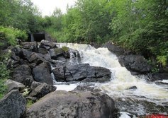 Водопад на реке Вичка