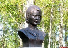 Бюст Марии Куккоевой в Подпорожье