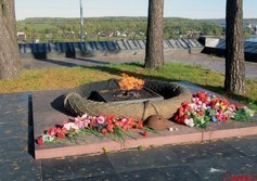 Мемориал «Братское кладбище» и Вечный огонь в Подпорожье