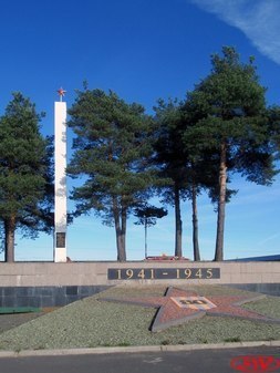 Мемориал «Братское кладбище» и Вечный огонь в Подпорожье