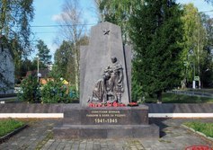 Воинский мемориал в Винницах