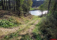 Начало Тропы к «Святому камню» напротив д. Чурручей