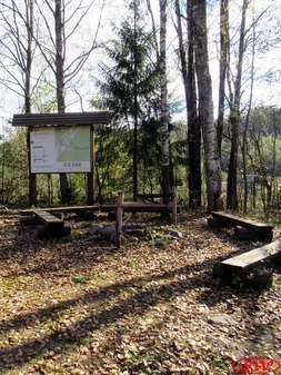 Начало Тропы к «Святому камню» напротив д. Чурручей