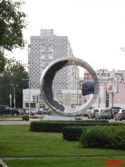 Памятник Юрию Гагарину в Коломне