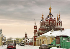 Падающая башня Брусенского монастыря