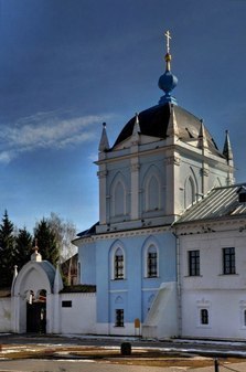 Церковь Покрова Пресвятой Богородицы в Ново-Голутвине Троицком монастыре