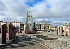 Мемориал на площади Победы