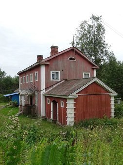 Вокзал ж/д станции Харлу