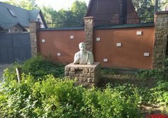 Бюст Максима Горького в Клязьме
