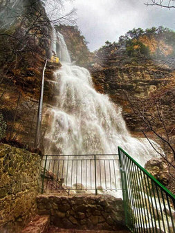 Смотровая площадка на водопад Учан-Су