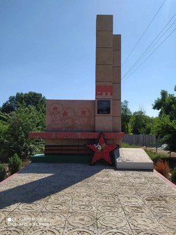 Памятник разведчикам в с. Тепловка