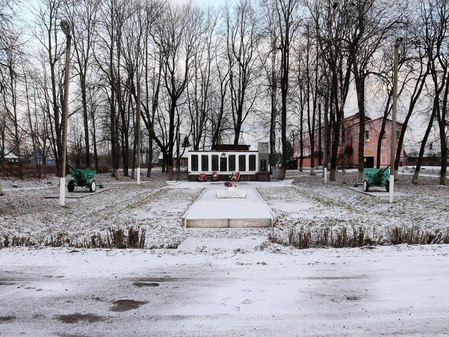 Воинский мемориал в с. Медведь