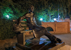 Памятник А.П. Чехову в Серпухове