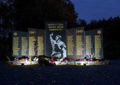 Мемориал павших земляков в посёлке Рыбрека