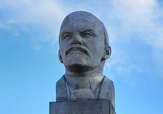Бюст В.И. Ленина в Пикалёво