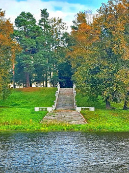 Трельяжная лестница в Павловске