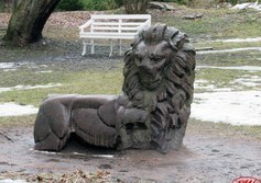 Скульптура «Лев» в парке Монрепо