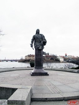 Памятник Фёдору Апраксину в Выборге