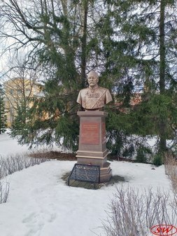 Бюст Михаила Галкина-Враского в Троицкой пустыне